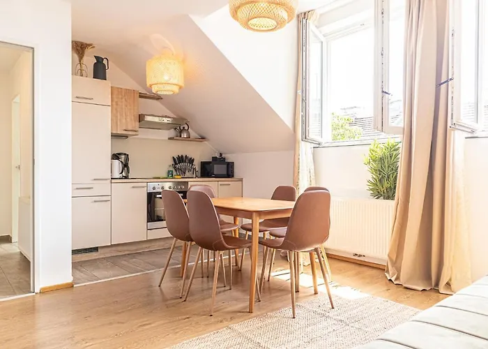 דירה Charming 6 With Living Modern Design Donaustadt וינה