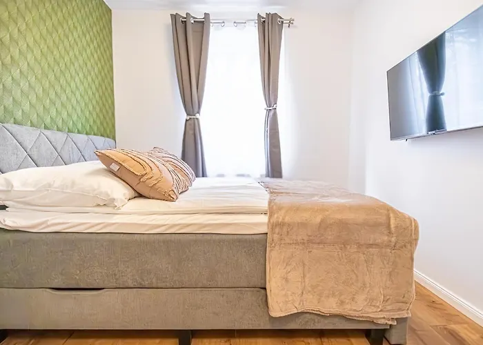 Charming 6 With Living Modern Design Donaustadt וינה