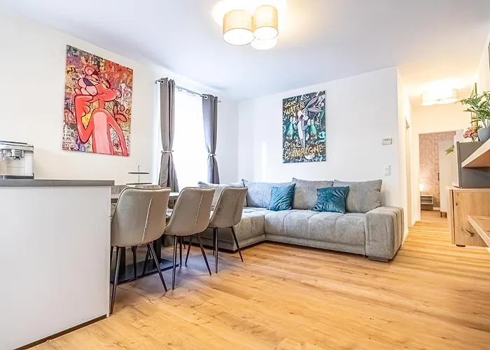 Charming 6 With Living Modern Design Donaustadt דירה וינה