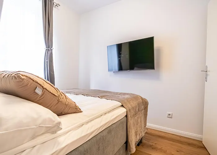 Charming 6 With Living Modern Design Donaustadt דירה וינה