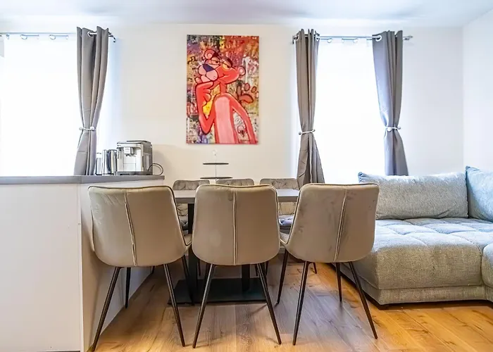 דירה Charming 6 With Living Modern Design Donaustadt וינה