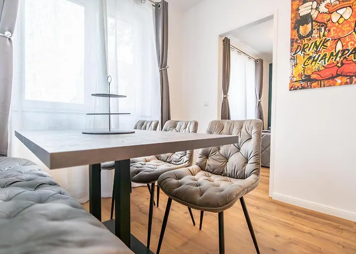 Charming 6 With Living Modern Design Donaustadt וינה