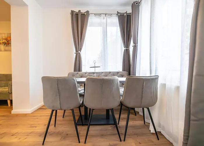 Charming 6 With Living Modern Design Donaustadt דירה וינה