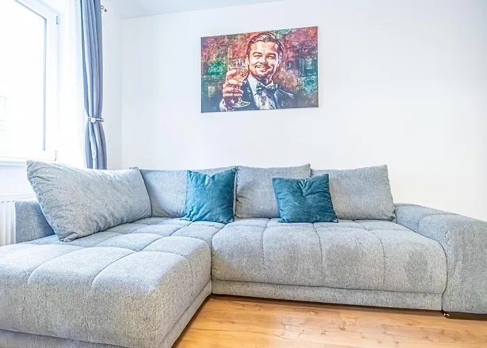 Charming 6 With Living Modern Design Donaustadt דירה